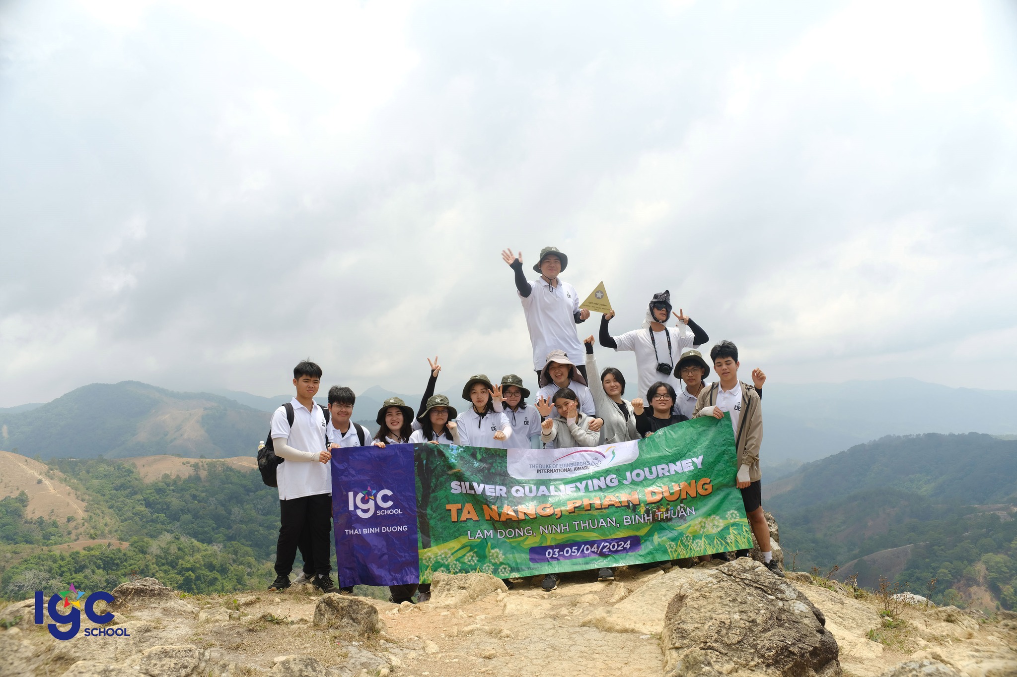 [DofE] – Học sinh IPS tự tin chinh phục cung đường trekking hùng vĩ bậc nhất miền Nam.