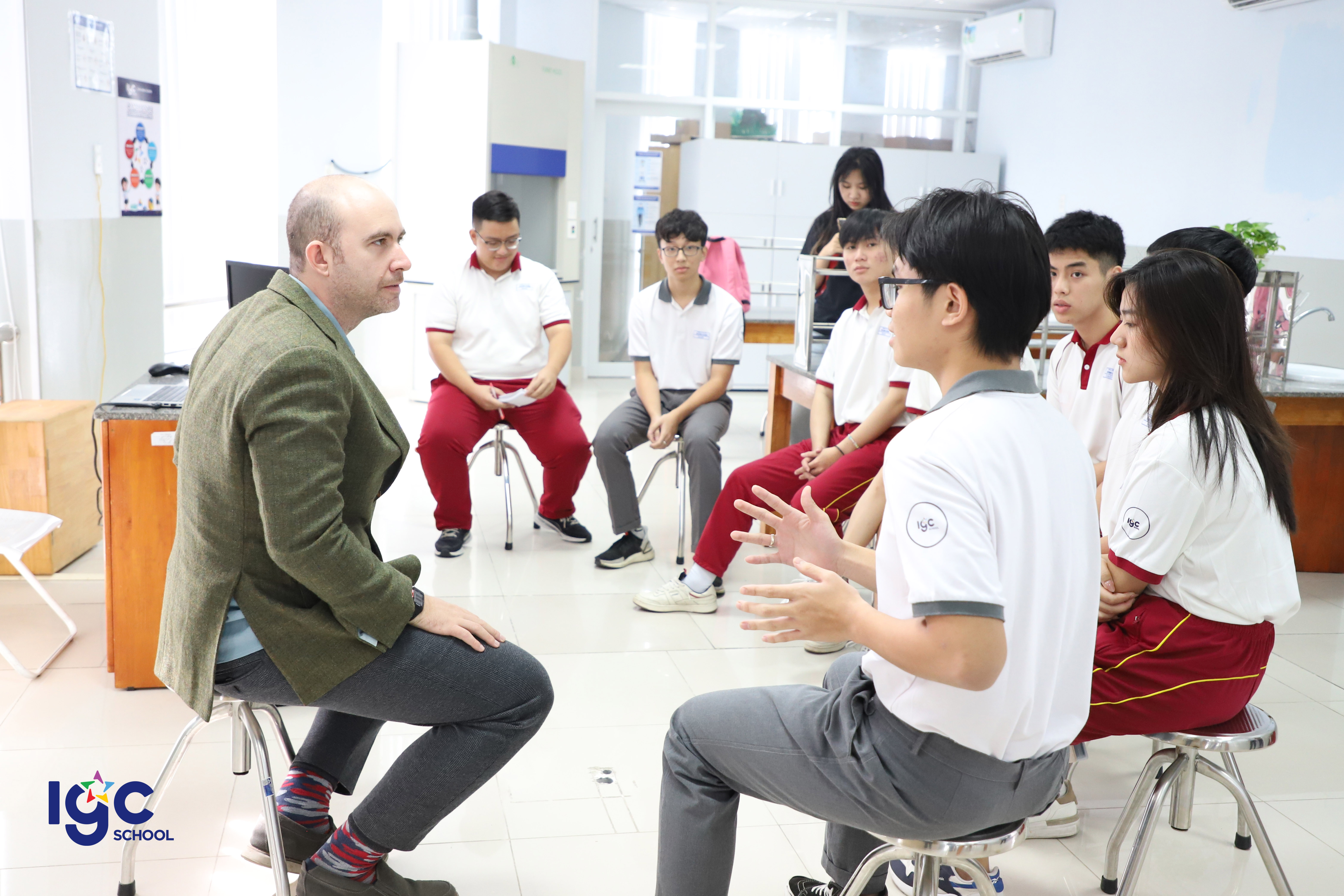 Học sinh IPS Đồng Nai - định hướng ngành học, trang bị kiến thức ngành nghề cùng Dự án Young Change Maker (YCM) – VinUni