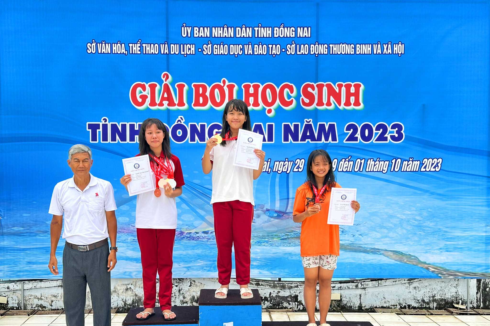 Chúc mừng các em học sinh đạt thành tích cao tại Giải bơi học sinh tỉnh Đồng Nai năm 2023