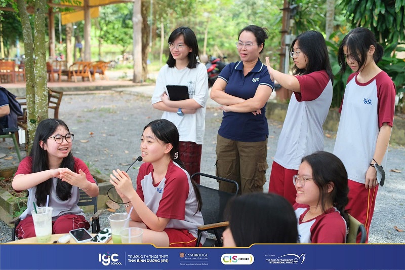 môi trường giáo dục toàn diện