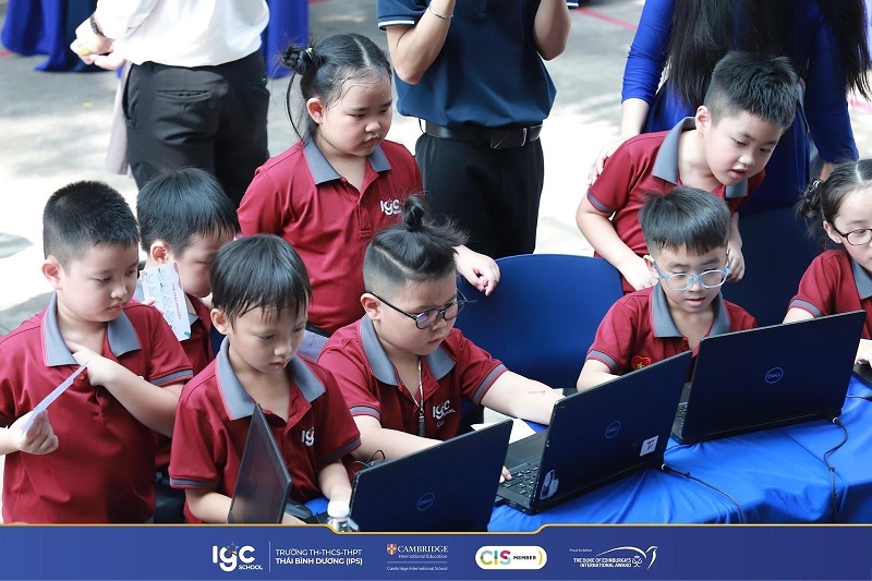 Công nghệ là yếu tố không thể thiếu của một môi trường học tập sáng tạo Công nghệ là yếu tố không thể thiếu của một môi trường học tập sáng tạo