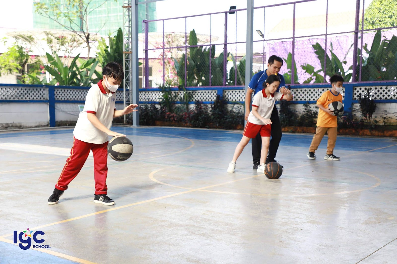 Học sinh được tham gia nhiều hoạt động thể thao để rèn luyện thể chất