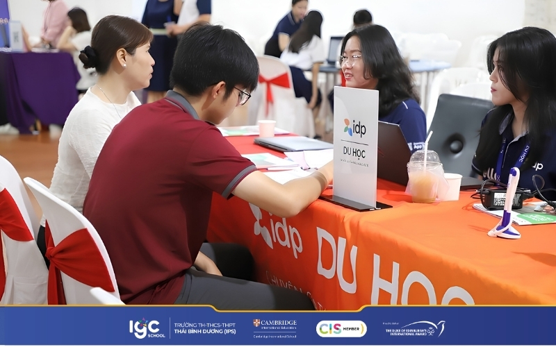 Phụ huynh và học sinh cần cân nhắc kỹ lực học thực tế khi đăng ký nguyện vọng vào lớp 10. Đăng ký nguyện vọng tuyển sinh lớp 10